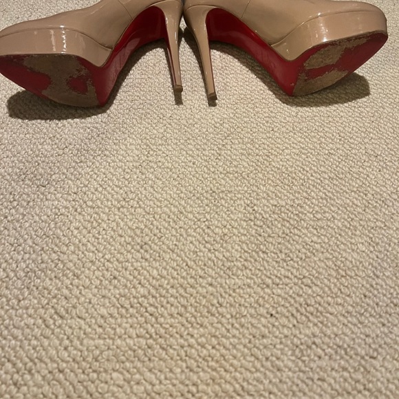 Louboutin Bianca - Picture 3 of 6